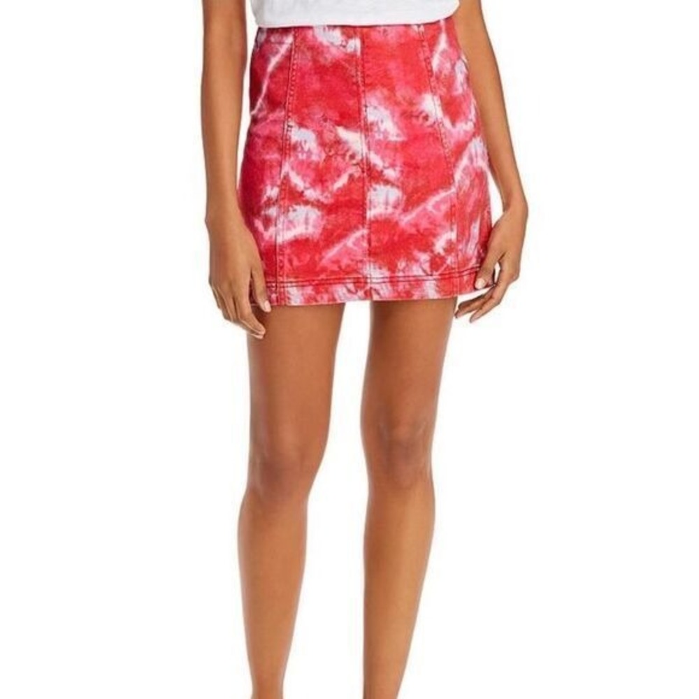 Free People Denim Mini Skirt Size 2 Boho Festival Pink Tie Dye‎ Back Zip Closure